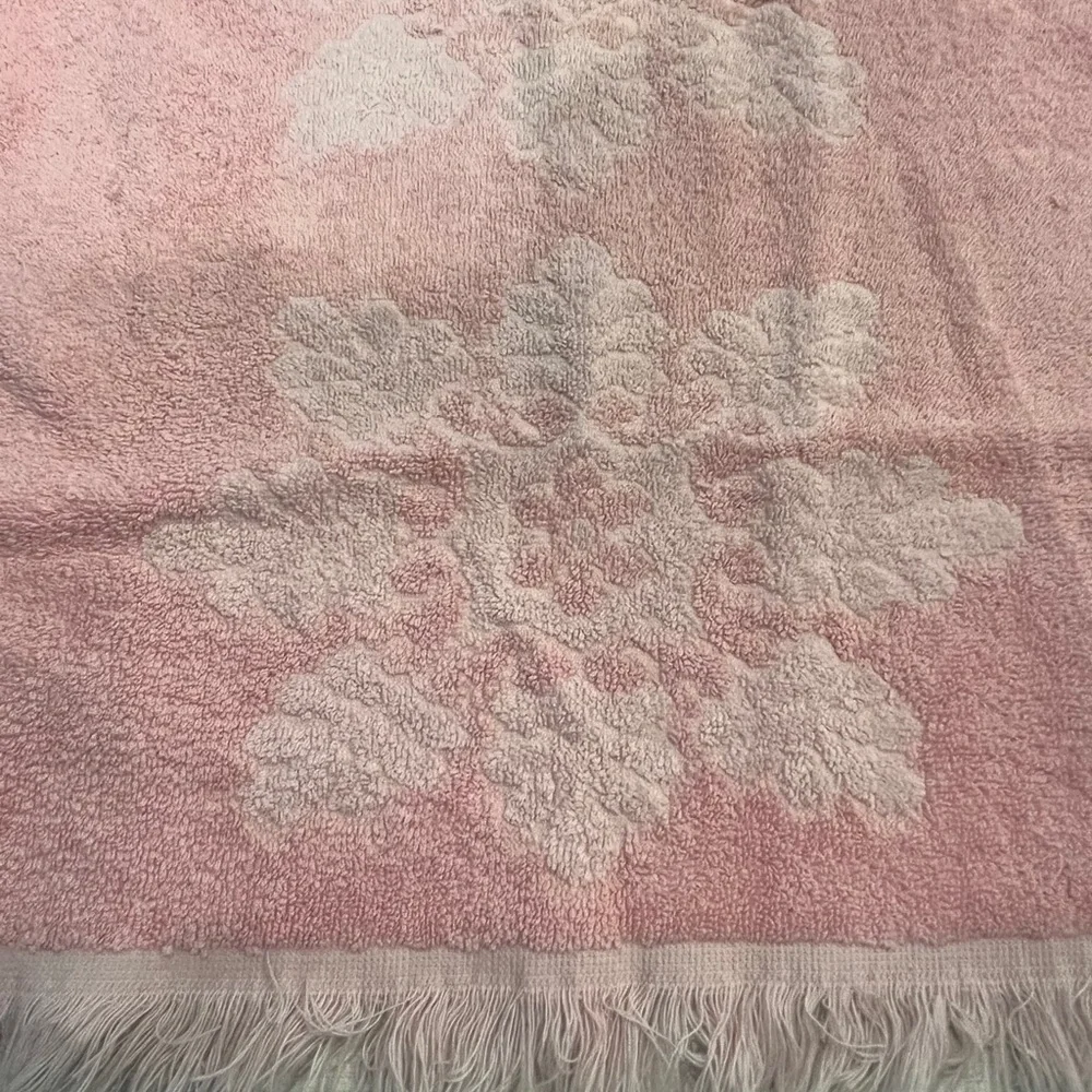 Vintage Canon Pink on pink Textured towel with Fringe. GUC!